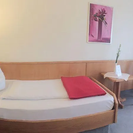 Godorfer Muehle בית הארחה *